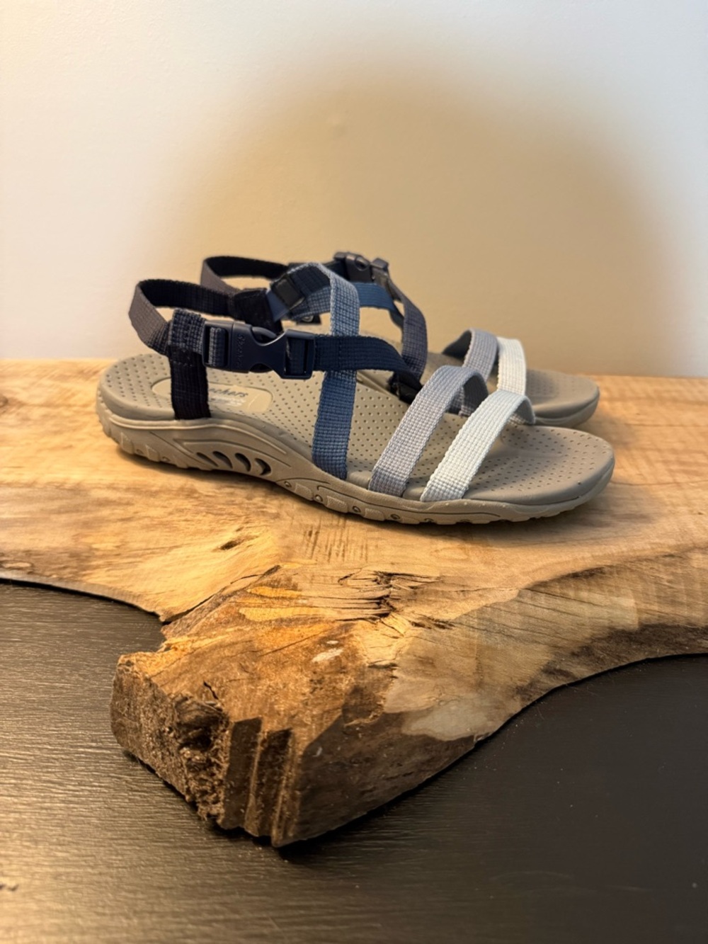 Skechers Reggae On the Coast multi blue & gray, Multi-Strap Sport Sandals 8w